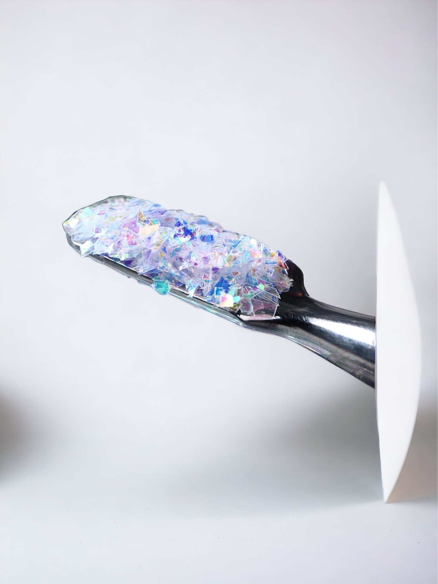 Holographic flakes